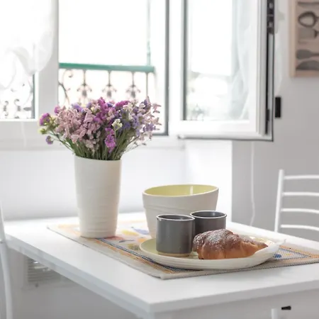 Holiday home Casa Liri -centrale, Moderna, 5min Spiaggia, Ariston- *