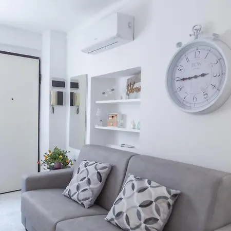 Hébergement de vacances Casa Liri -centrale, Moderna, 5min Spiaggia, Ariston- *