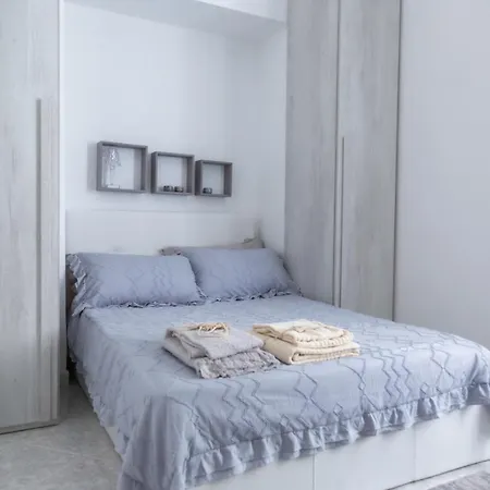 Casa Liri -centrale, Moderna, 5min Spiaggia, Ariston- Hébergement de vacances *
