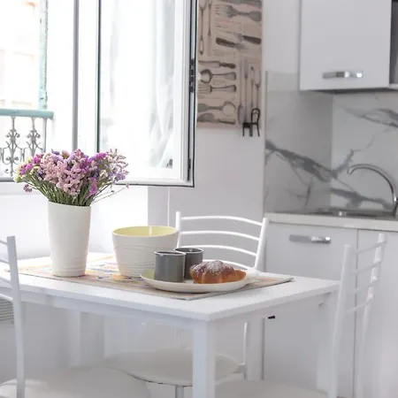 Hébergement de vacances Casa Liri -centrale, Moderna, 5min Spiaggia, Ariston- San Remo