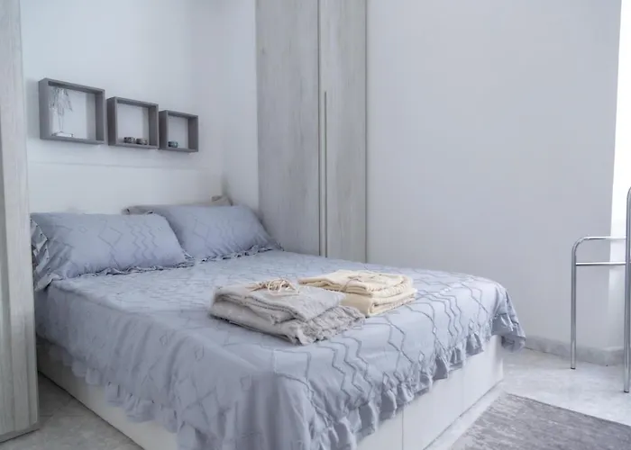 Casa Liri -centrale, Moderna, 5min Spiaggia, Ariston- Sanremo