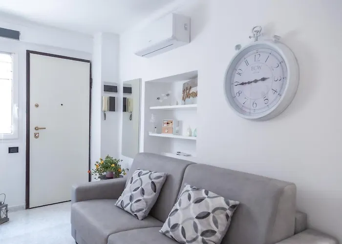 Vakantiehuis Casa Liri -centrale, Moderna, 5min Spiaggia, Ariston- *