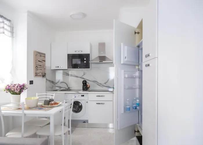 Ferienhaus Casa Liri -centrale, Moderna, 5min Spiaggia, Ariston-